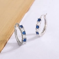 Modische S925 Sterling Silber Creolen mit blauen und klaren Zirkonia Edelsteinen - Dunkelblau