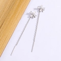 Elegant flower petal tassel earrings with white beads and zircon in a silver finish - White Gold