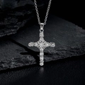 Collier croix élégant plaqué or avec zircons cubiques brillants sur pierre noire - Marquise Pave Argent (Style 68)