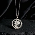 Colgante girasol de plata con pétalos de cristal y perla sobre seda negra - Estilo Flor Hueca Perla Plateado (C1)