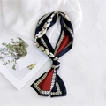 Elegante foulard twilly blu navy con blocchi di colore rosso e stampa a catena - Rosso Navy