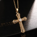 Collar de cruz hip hop chapado en oro con circonitas micro pavé y piedra cuadrada - Estilo E Cobre Chapado En Oro