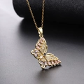 Collier papillon doré avec zircons roses et bleus et cristaux étincelants - Papillon pavé rose et bleu (Q)