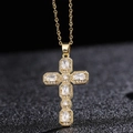 Collier pendentif croix dorée vintage hip hop serti de pierres de zircone cubique - Style blanc