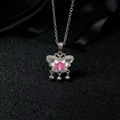 Collier papillon élégant avec émail rose et violet et détails en argent brillant - Papillon en émail rétro avec pompon (W)