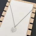 Collana minimalista con foglia di monstera in argento e acciaio inossidabile lucido - Color Acciaio