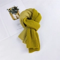 Bufanda gruesa de punto en dos tonos degradado amarillo mostaza y verde oliva - 124cm / Beige y Amarillo