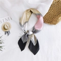Gradient silk scarf with champagne and pink chain patterns for elegant styling - 70cm / Chain Frame Black Edge