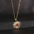 Collar de sol dorado con ojo turco y colgante con piedra de circón rojo central - Mal de Ojo Rayo de Sol Piedra Roja (X)