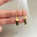 Orecchini a bambù con perle verdi e ciondolo a stella dorata dal design vintage - Stile Stella