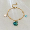 18K vergoldetes Armband mit Süßwasserperle und blauem Fischanhänger aus Emaille - Blauer Fisch