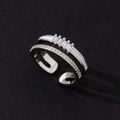Zweilagiger offener Ring mit rechteckigen Zirkonia und weißem Emaille-Finish - Emaille Treppenschliff Zirkonia Stil (Stil 23)