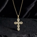 Collana con croce dorata e zirconi taglio marquise su sfondo di pietra naturale scura - Stile P1 Oro Bianco