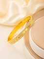 Détail d'un bracelet en acier inoxydable doré avec chiffres romains et pierres brillantes - Or 18K (sztx060) / Or