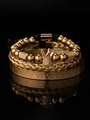 Dettaglio del set di bracciali a corona placcati oro 18K con incisione numeri romani - Set di perline dorate (sztz021 oro)