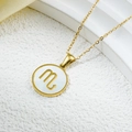 Collana segno zodiacale Scorpione dorata con pendente in smalto bianco e acciaio - Scorpione