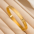 Bracciale rigido minimalista in acciaio inossidabile placcato oro 18k con incisioni - Oro