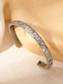 Brazalete vintage grabado con sol y luna con circonitas de colores en acabado plata - Pulsera de puño / Plateado con strass multicolor
