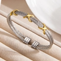 Bracciale rigido regolabile bicolore a fune con motivi a X dorati e finitura acciaio - Bicolore (Oro e Argento)
