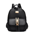 Schwarzer PU-Lederrucksack mit goldenen Nieten und Quasten-Zippern im minimalistischen Stil - Schwarz