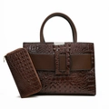Dunkelbraunes Set aus Handtasche mit Krokodilprägung und passendem Langportemonnaie - Braun