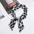 Petit foulard léopard en polyester pour poignée de sac avec imprimé gris et noir - Léopard Noir