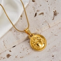 Collier signe Cancer en acier inoxydable plaqué or 18K avec une maille serpent élégante - Cancer