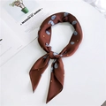 Carré de soie marron foncé avec renard bleu et étoiles dorées au fini satiné - 70cm / 5 Renard Brun