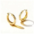 Minimalistische goldene Creolen mit luxuriösem, unregelmäßig strukturiertem Wellendesign - Klein 2CM (F305) / Gold