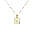 Collier carré doré avec incrustation en nacre blanche et pendentif lettre R chic - Lettre R