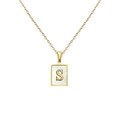 Collier doré avec pendentif carré en nacre blanche orné d'une lettre S métallique - Lettre S