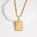 Collier maille Figaro doré avec pendentif carré lettre 'V' sur socle en marbre blanc - Lettre V (XJ-MT002) / Or 18 carats