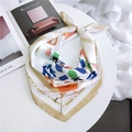 Elegante foulard in seta bianca con stampe tropicali di fenicotteri e cactus - Fenicottero Cachi