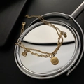 Lagiges Gold-Fußkettchen mit graviertem Happy-Tag und H-förmigem Würfelanhänger - HAPPY Runder Anhänger Stil (03-C6H Buchstaben-Fußkettchen)