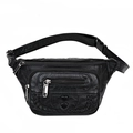 Sac ceinture noir rétro avec clous en cœur et plusieurs poches zippées - Noir