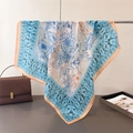 Luxe faux zijden vierkante sjaal met bloemenprint in hemelsblauw en beige display - 66-70CM / Blauw (FG96-1)