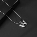 Zilveren ketting met een W-letterhanger in ballonstijl en verfijnde slangenketting - Letter W / Met Slangenketting
