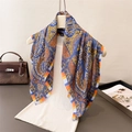 Foulard quadrato in seta con motivo paisley blu reale e arancione su top bianco - 70cm / Blu Reale (FG98-3)