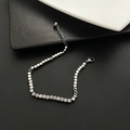 Bracciale minimalista in acciaio al titanio argento con perline cubiche e moschettone - Argento