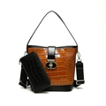 Conjunto de bolso de cocodrilo de dos piezas con bolso saco marrón y cartera negra - Marrón