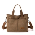Bolso bandolera de lona marrón con bolsillos delanteros y correa ajustable - café