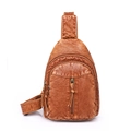 Bolso de pecho vintage en cuero lavado marrón con cremalleras y correa ajustable - Marrón