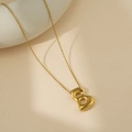 Collar de oro pulido con colgante de letra B abombada en una cadena delicada - Letra de Burbuja B (Con Cadena Cruzada)