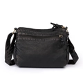 Sac bandoulière en cuir souple noir avec fermetures éclair et texture délavée vintage - Noir or lavé