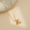 Pendentif lettre K bombée en finition dorée brillante avec chaîne minimaliste - Lettre Bulle K (Avec Chaîne Cruciforme)