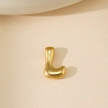 Pendentif lettre L bombé en or 18 carats sur un fond beige minimaliste épuré - Lettre Bulle L Pendentif Uniquement (Sans Chaîne)