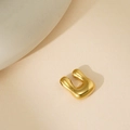 Pendentif en U doré poli avec style métal liquide sur un fond minimaliste élégant - Lettre Bulle U Pendentif Uniquement (Sans Chaîne)