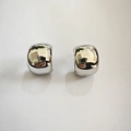 Detailed view of large silver geometric square earrings with a high-polished mirror finish - Silver (E302)