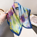 Foulard quadrato in finta seta con stampa floreale astratta blu e verde per donna ufficio - Bordo Blu Reale