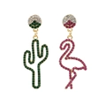 Pendientes asimétricos de cactus y flamenco con cristales de colores y base dorada - Rosa+Verde